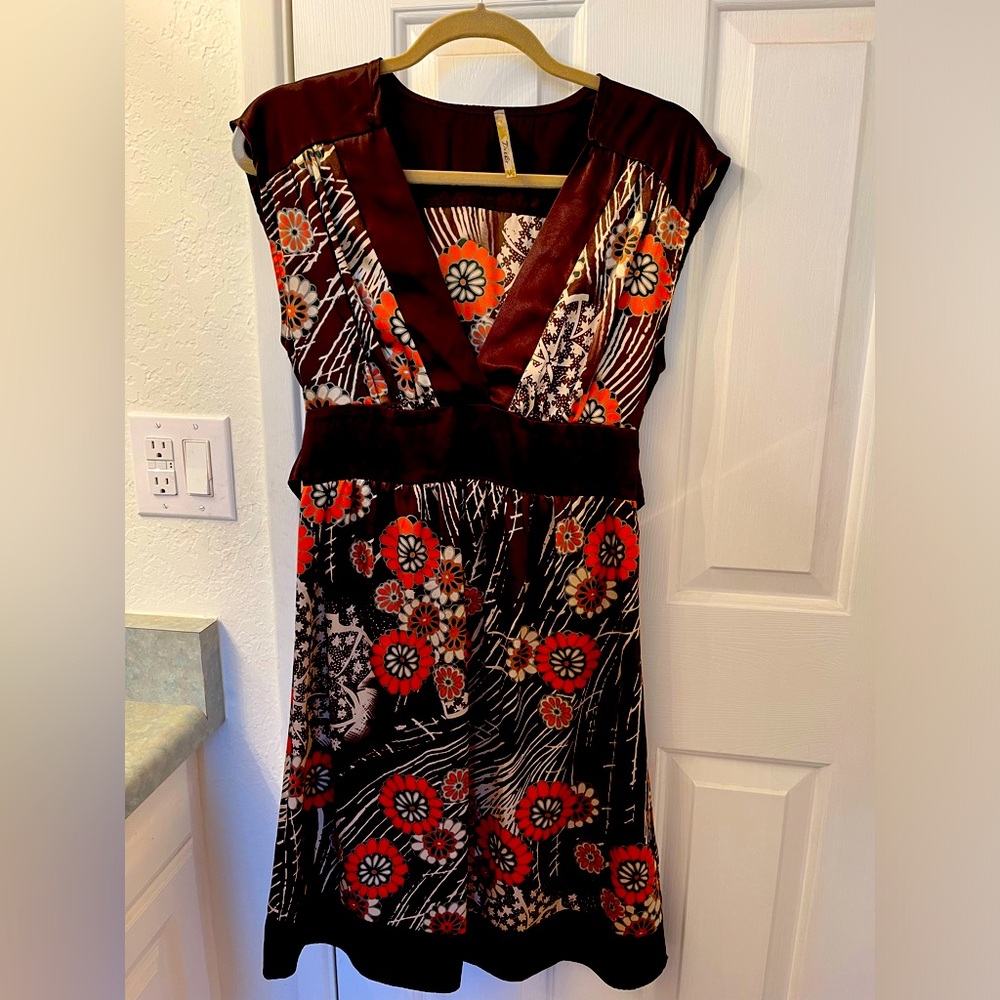 Do & Be, size 8/10, brown satin with orange flowers
